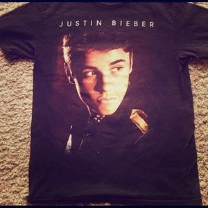 Justin Bieber 2012 to 2013 tour shirt for fans.
